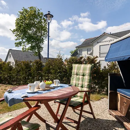 Strandhaus Zum Lotsenturm *