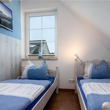 Strandhaus Zum Lotsenturm Appartamento *