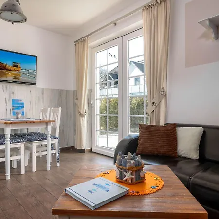 Strandhaus Zum Lotsenturm *